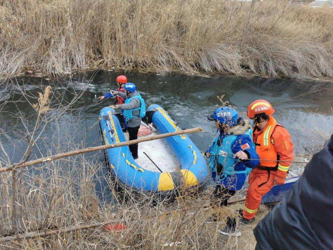 河北两姐弟走失，遗体在水坑被发现，究竟是什么酿成了这起悲剧？