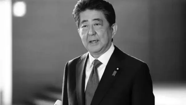 安倍灵车驶离医院12号举行葬礼，历代日本首相的葬礼是如何进行的？