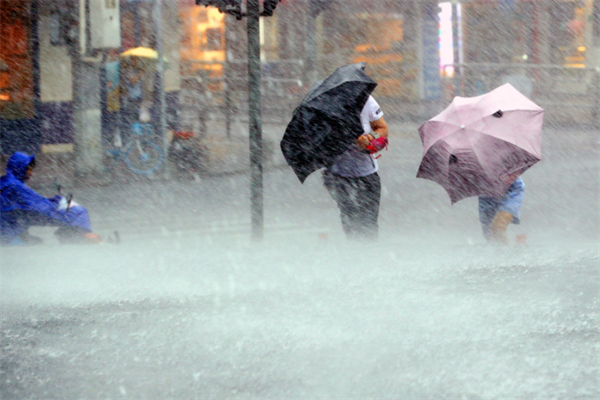 山西暴雨90小时，河水决堤万人转移，此次灾情给百姓带来哪些损失？