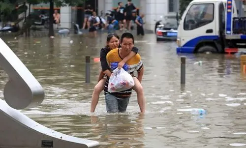 河南暴雨398人死亡失踪，存在瞒报问题，迟报瞒报会被如何处罚？