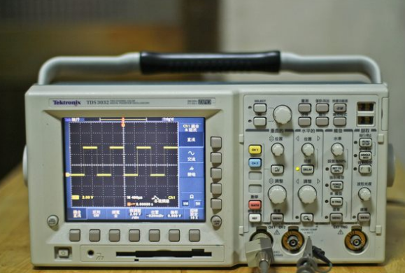 示波器的主要功能和作用
