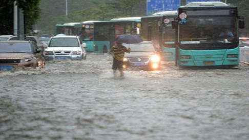 气象局发布台风暴雨双预警，有哪些地方会受到影响？