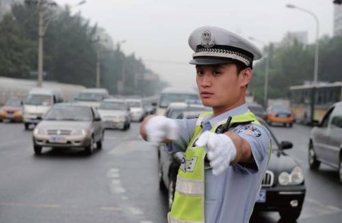 交警队都有什么部门或者科啊？