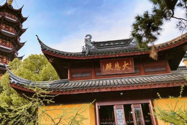 栖霞寺和鸡鸣寺分别求什么